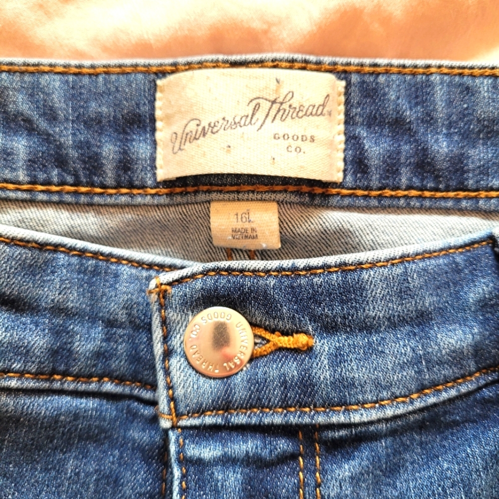 Universal Thread Women's Denim Jeans 16L